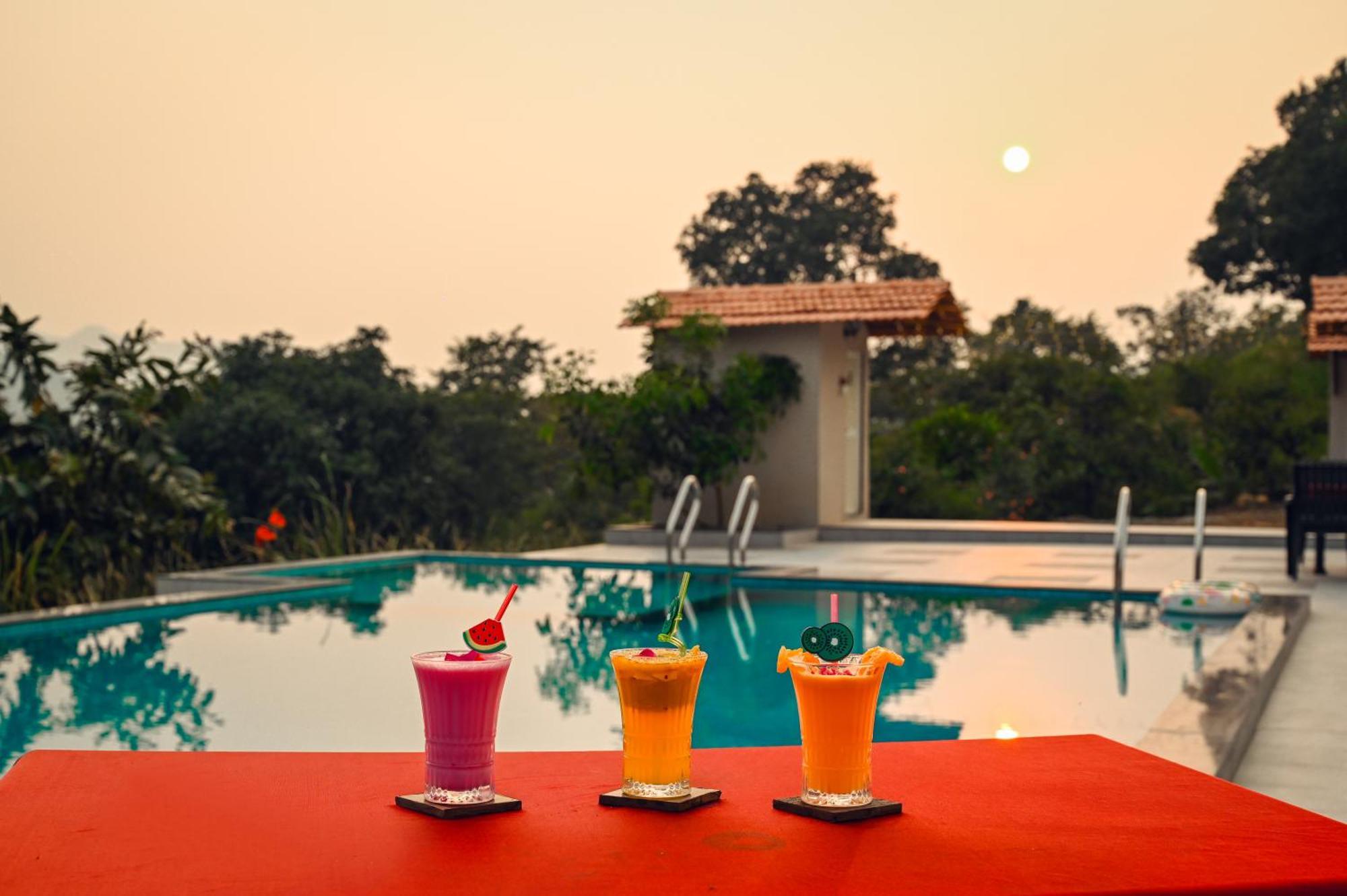 Willa Shinde'S Tikona Valley Farm Pune Zewnętrze zdjęcie