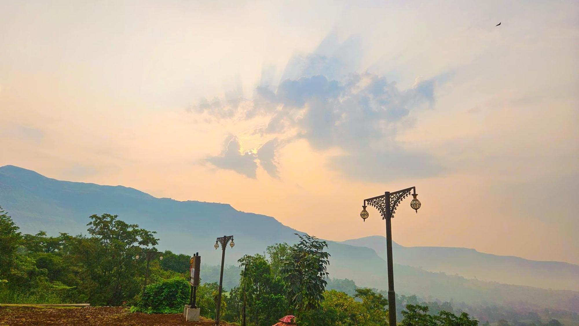 Willa Shinde'S Tikona Valley Farm Pune Zewnętrze zdjęcie