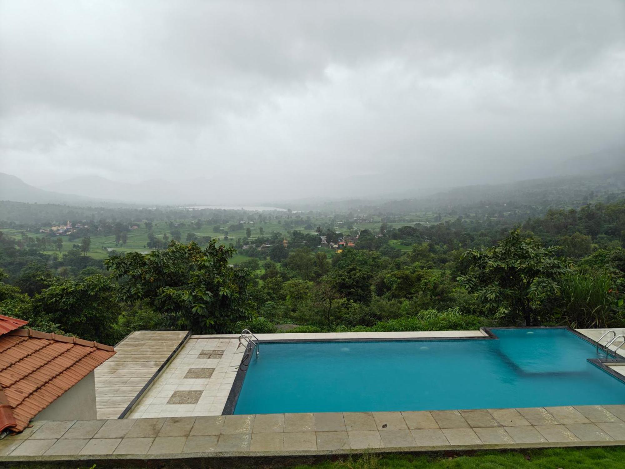 Willa Shinde'S Tikona Valley Farm Pune Zewnętrze zdjęcie